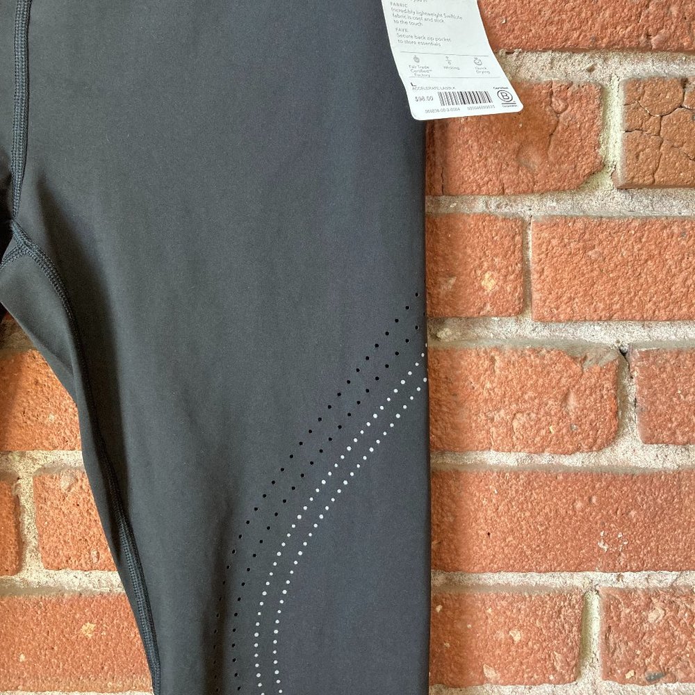 Athleta Accelerate Lasercut 7/8 Legging